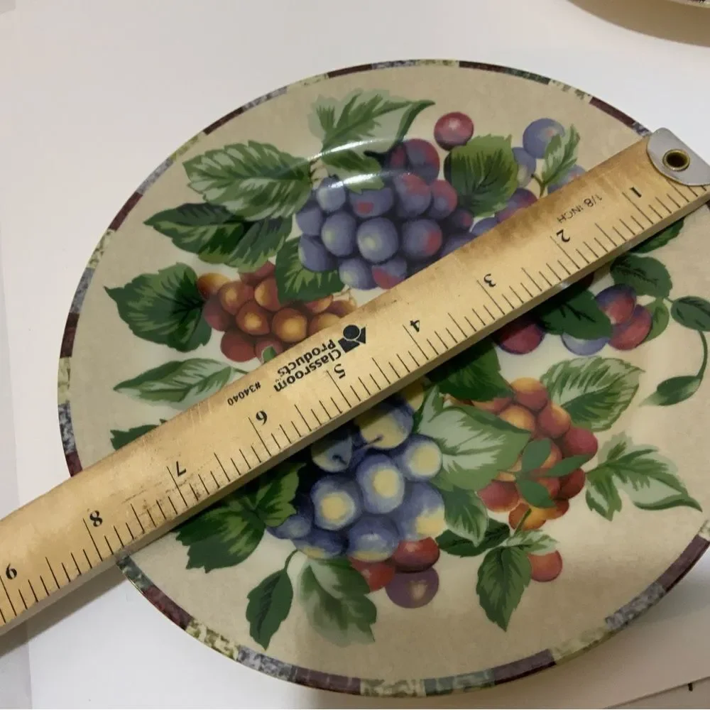 2 Sakura Sonoma Oneida Excell Fruit Pattern Salad Dessert Plates 8.25